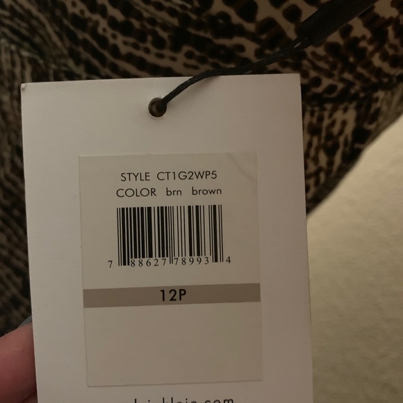 Calvin Klein - Picture 5 of 6